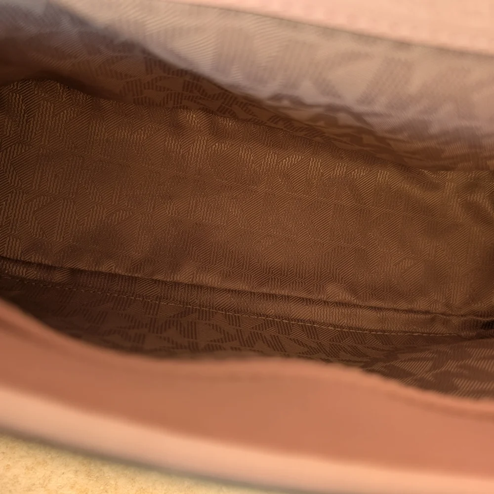 Michael Kors Soft Pink Crossbody Handbag - Picture 7 of 8